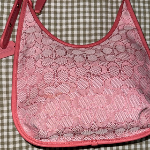 Authentic Coach Pink Signature Shoulder Bag - Picture 5 of 8